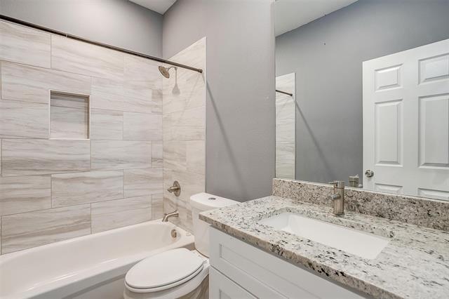 Building Photo - 1117 E Cantey St