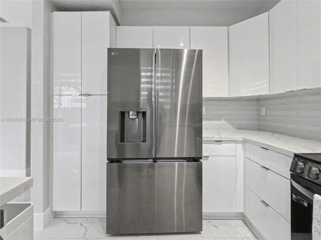 Building Photo - 7876 NW 109th Path