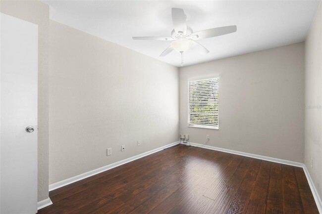 Building Photo - 5440 S MacDill Ave