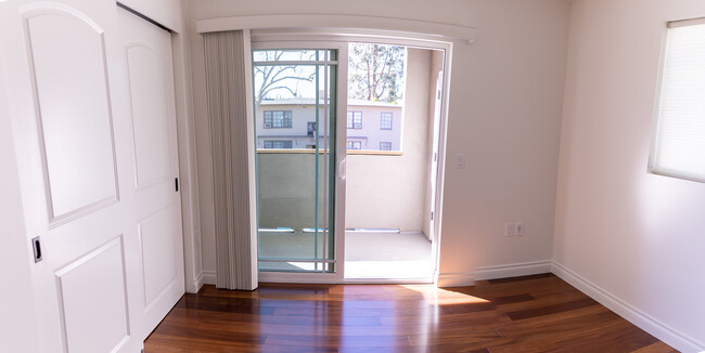 Upstairs Bedroom Balcony - 5906 Murietta Ave