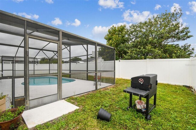 Building Photo - 7819 Turkey Oak Ln