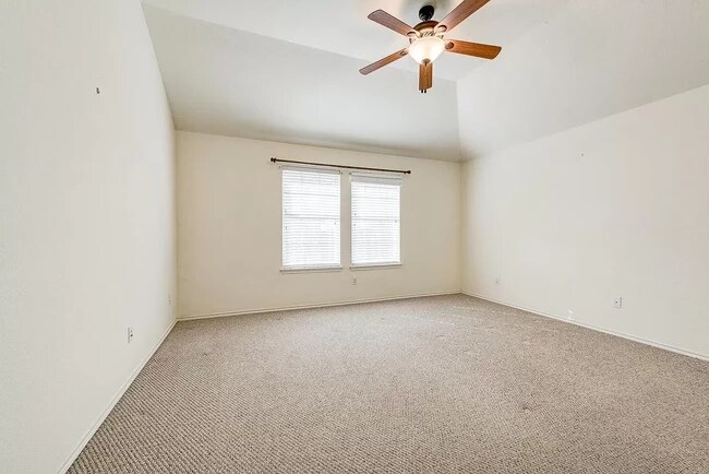 Building Photo - 4844 Grinstein Dr