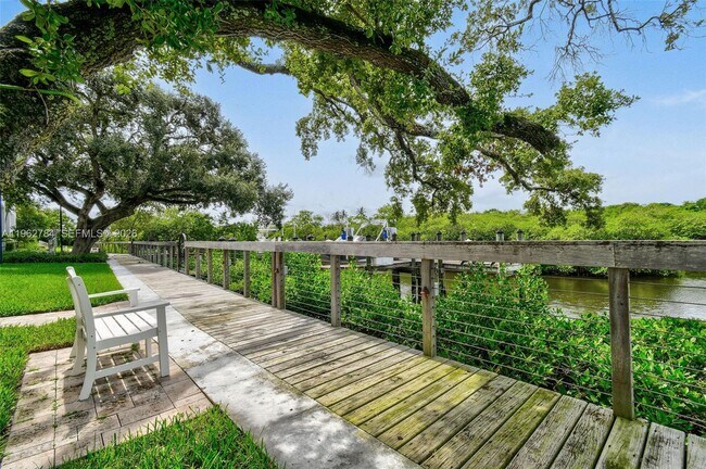 Building Photo - 620 Inlet Waters Cir