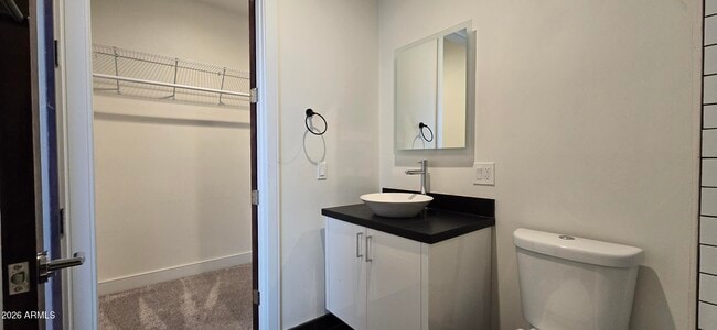 Building Photo - 506 S Hardy Dr