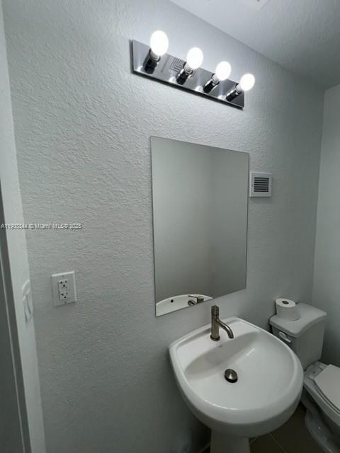 Building Photo - 25867 SW 145th Ave