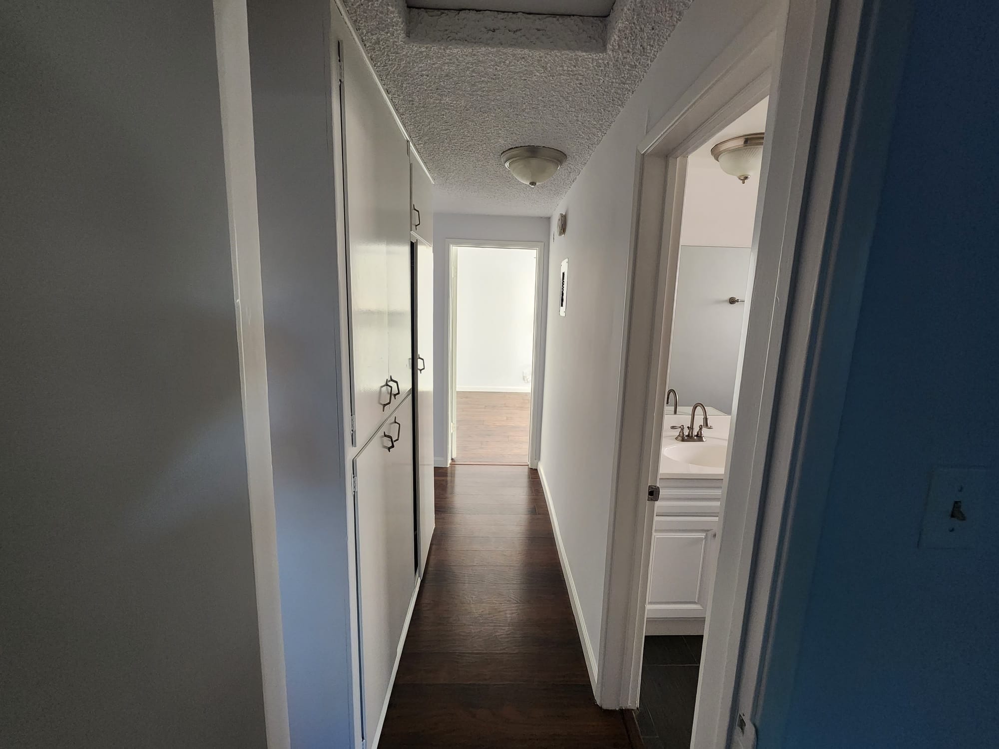 Building Photo - 4911 Laurel Canyon Blvd