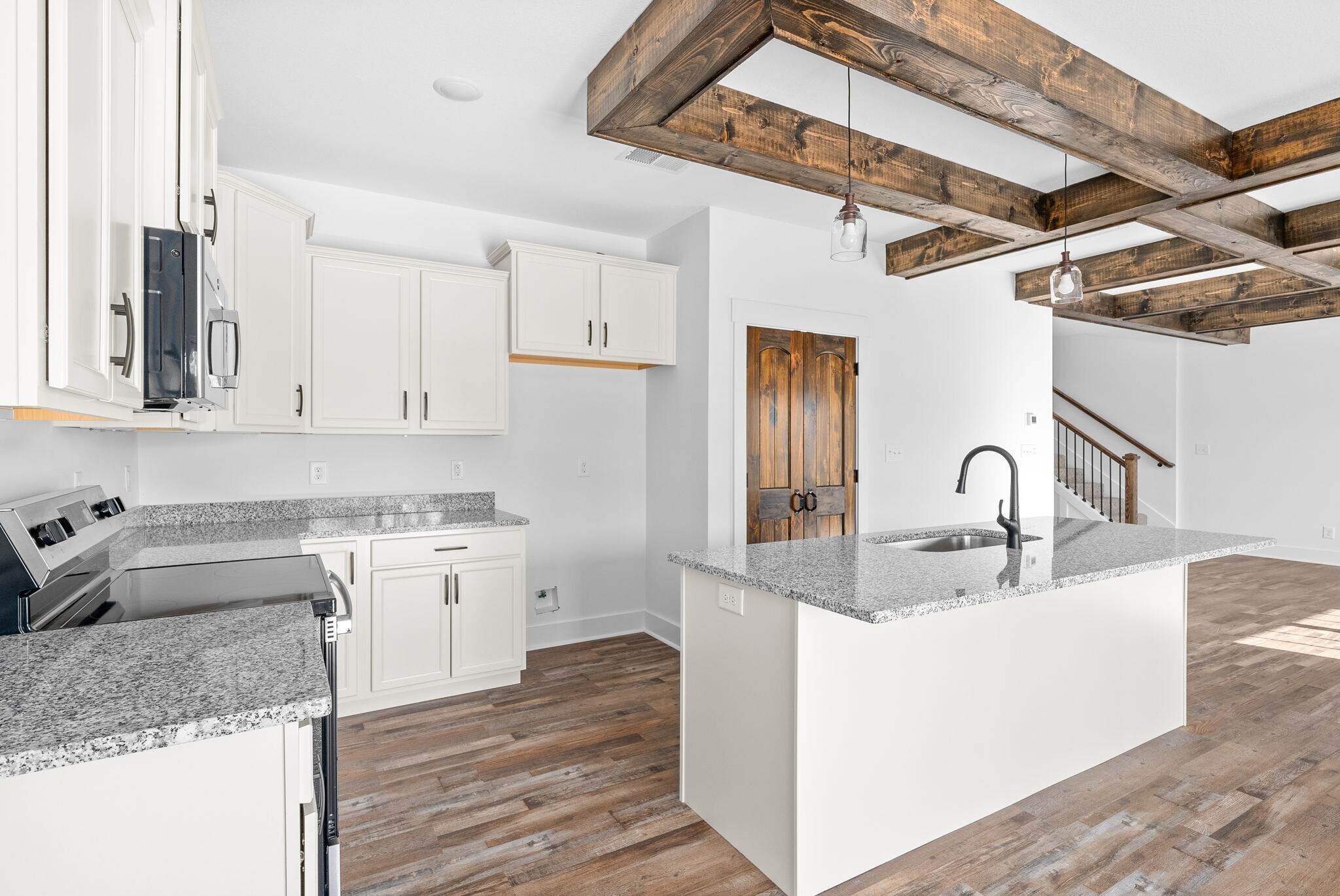 Building Photo - 602 Eva Dr