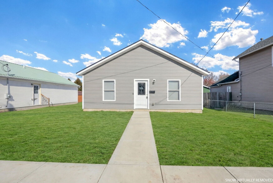 Building Photo - 98 Burt Ave