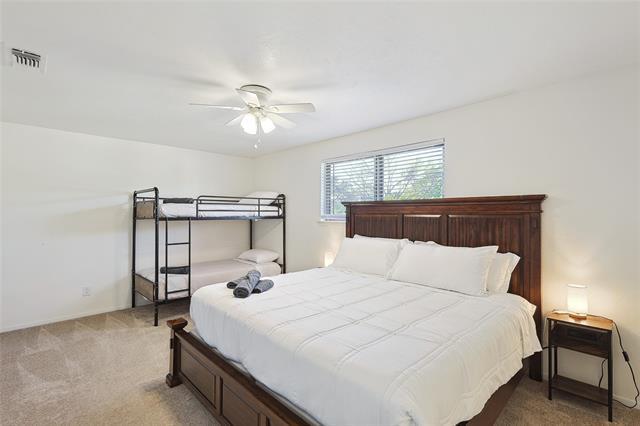 Building Photo - 7841 El Pensador Dr