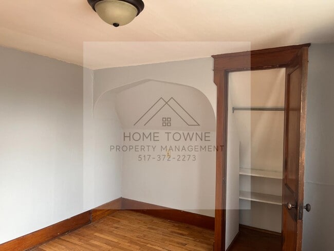 Building Photo - 1117 Berten St