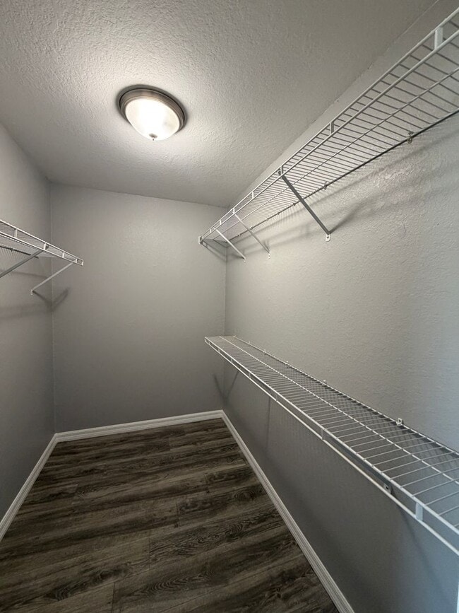 Building Photo - Morriston - 19 ACRE HIDDEN GEM!! **Won't Last**