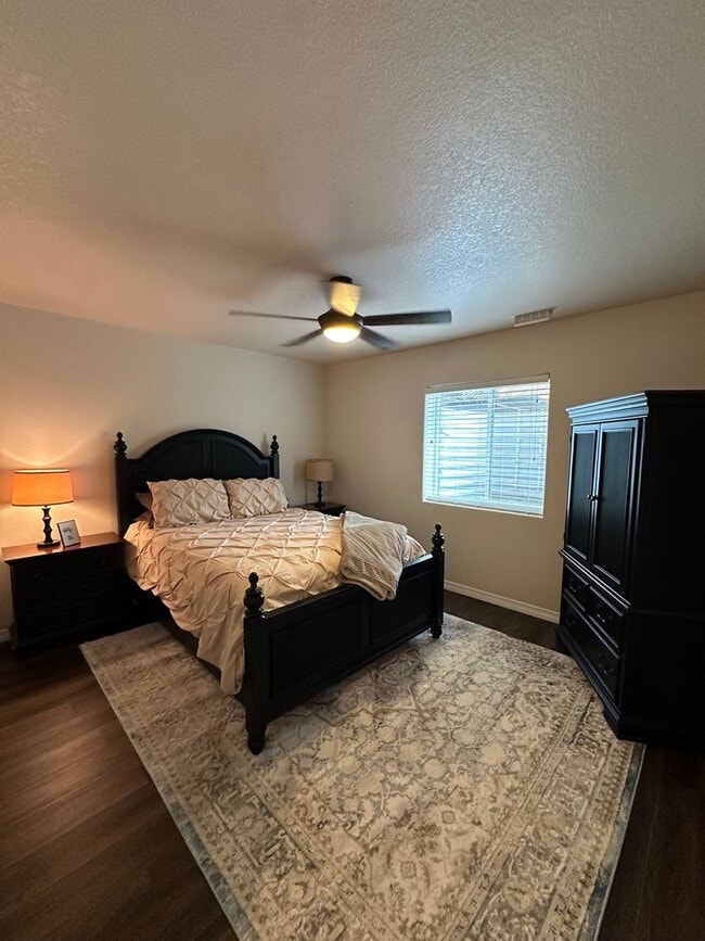 Building Photo - Spacious 5-Bedroom Smart Home Near Peterso...