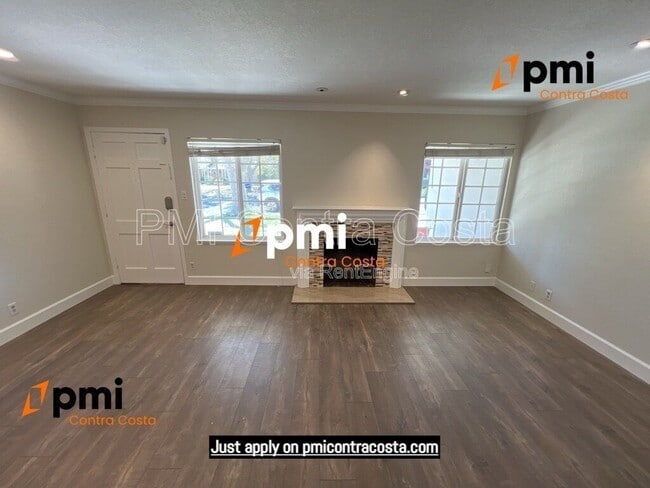 Building Photo - 194 Cynthia Dr