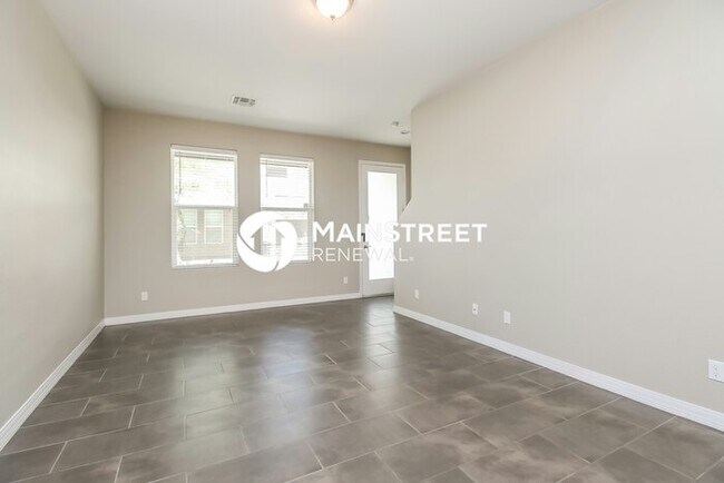 Building Photo - 3 Bedroom Pet-Friendly Home in Phoenix, AZ...