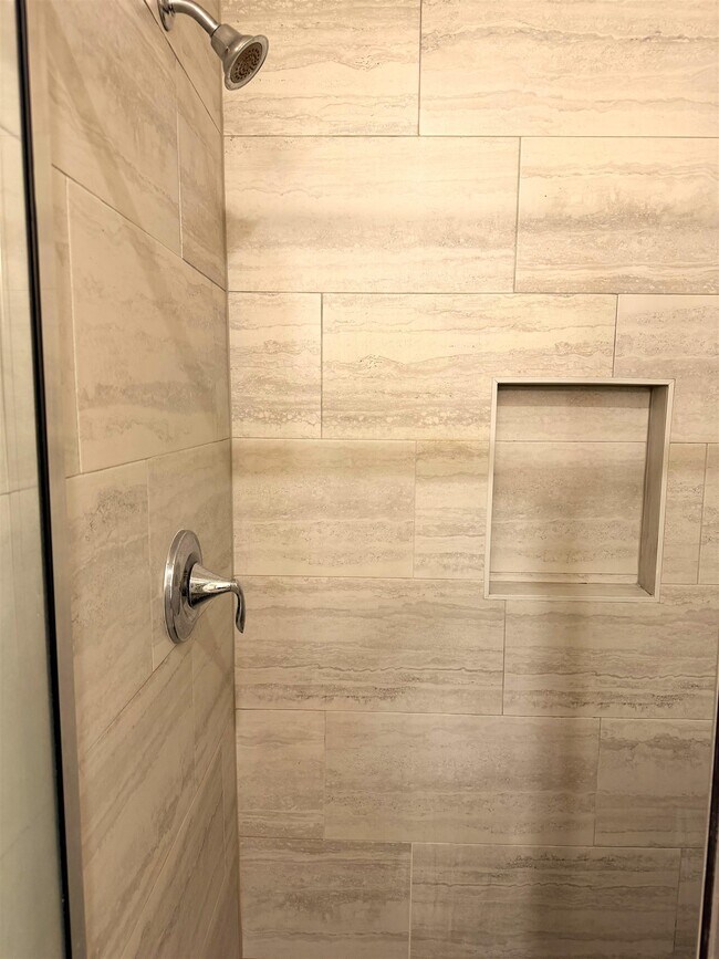 Building Photo - 414 Placido Dr