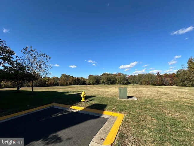 Building Photo - 13846 Greendale Dr