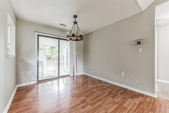 Building Photo - 1207Forest Wood Dr