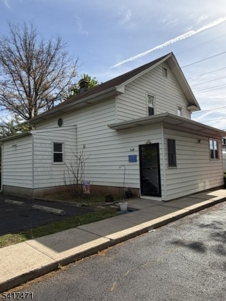 Building Photo - 65 Finderne Ave