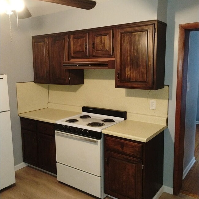 Building Photo - 231 Lark St