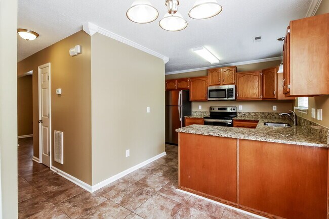 Building Photo - 4108 Sunbury Dr