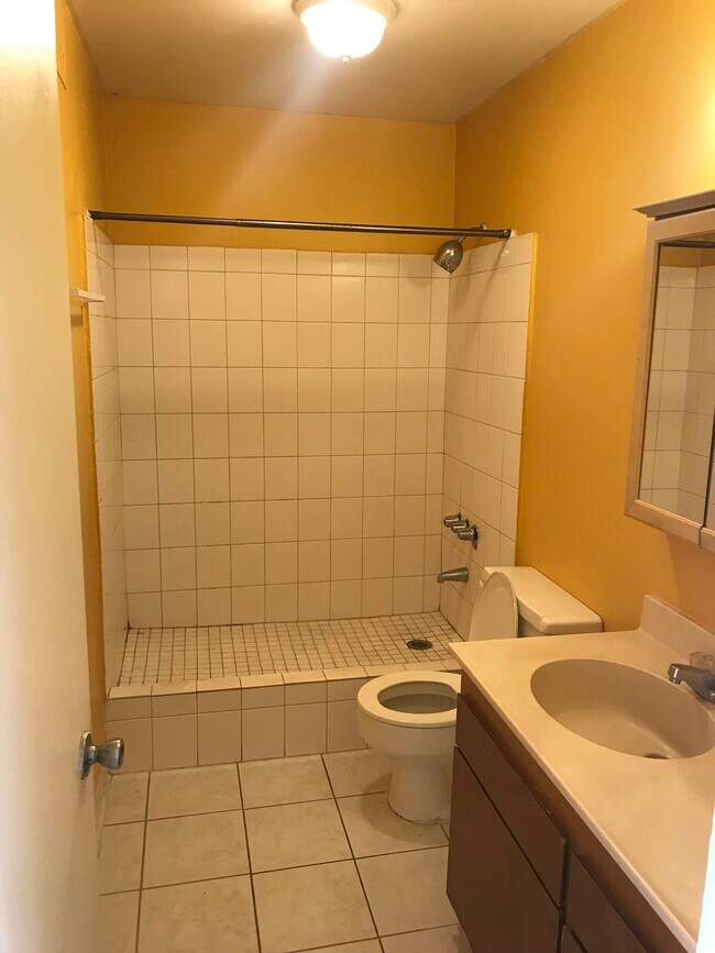 Building Photo - 5180 Likini St
