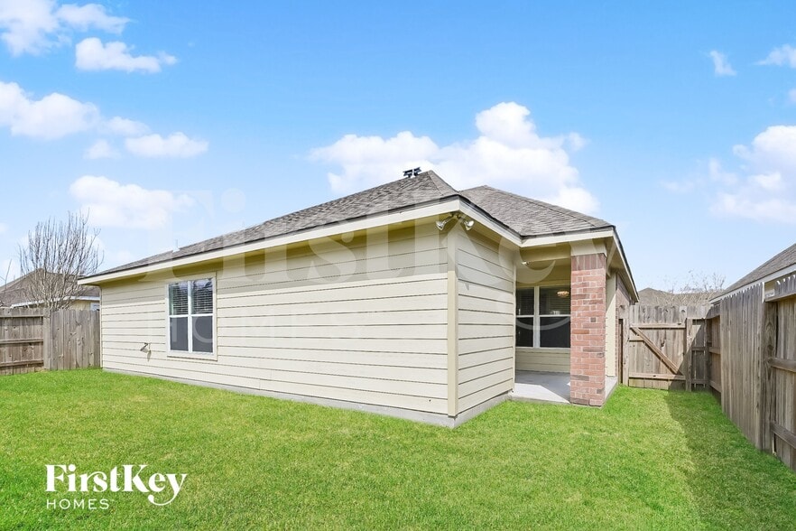 Building Photo - 10364 Stone Gate Dr