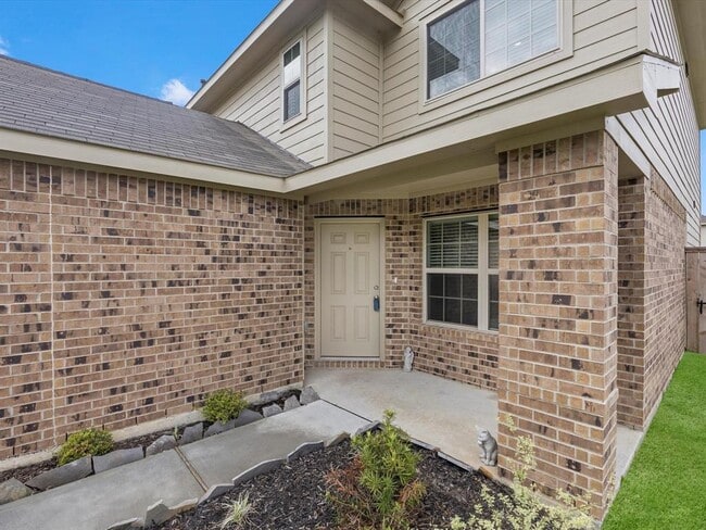 Building Photo - 1202 Silver Fir Ct