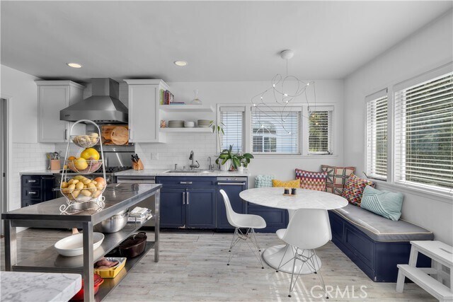 Building Photo - 1647 Mathews Ave