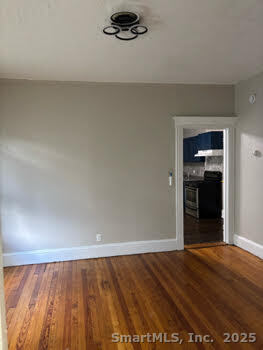 Building Photo - 526 Garden St