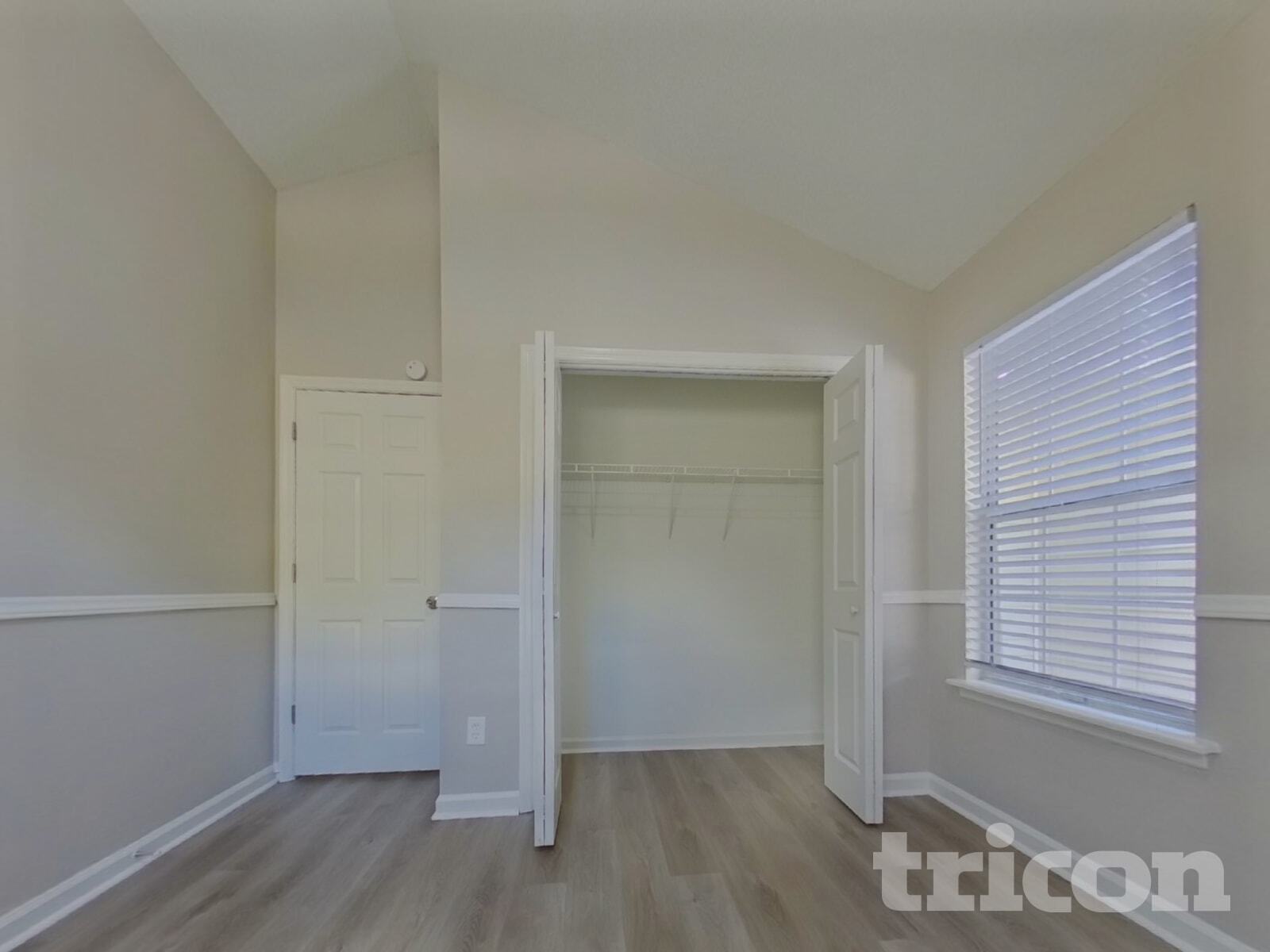 Building Photo - 911 Bentley Dr