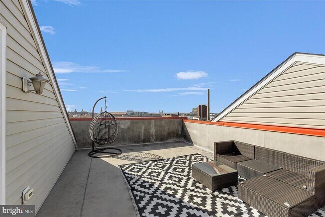 Building Photo - 2724 Harris Ln