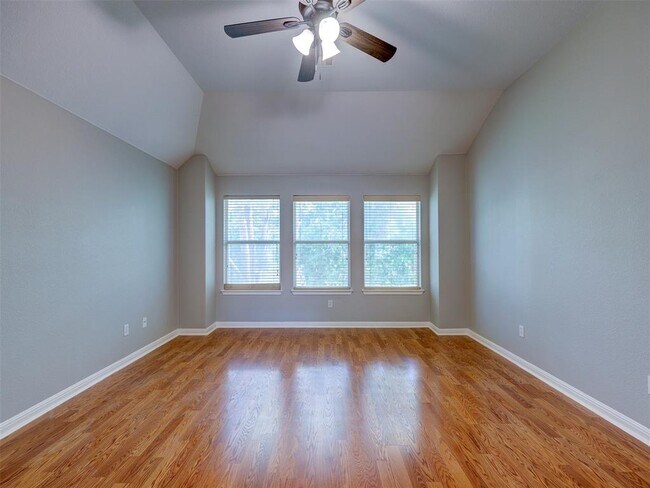 Building Photo - 1554 Homewood Cir