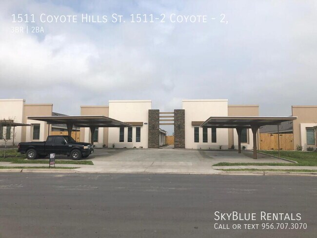 Building Photo - 1511 Coyote Hls