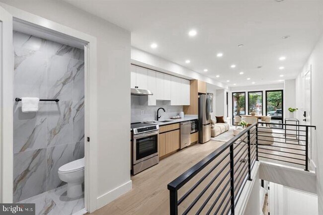 Building Photo - 3923 14th St NW