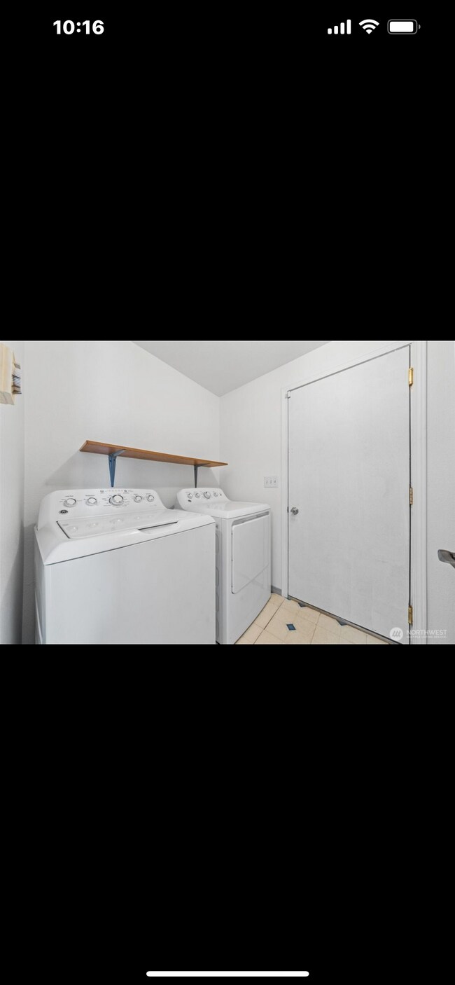 Primary Photo - 1430 E 59th St