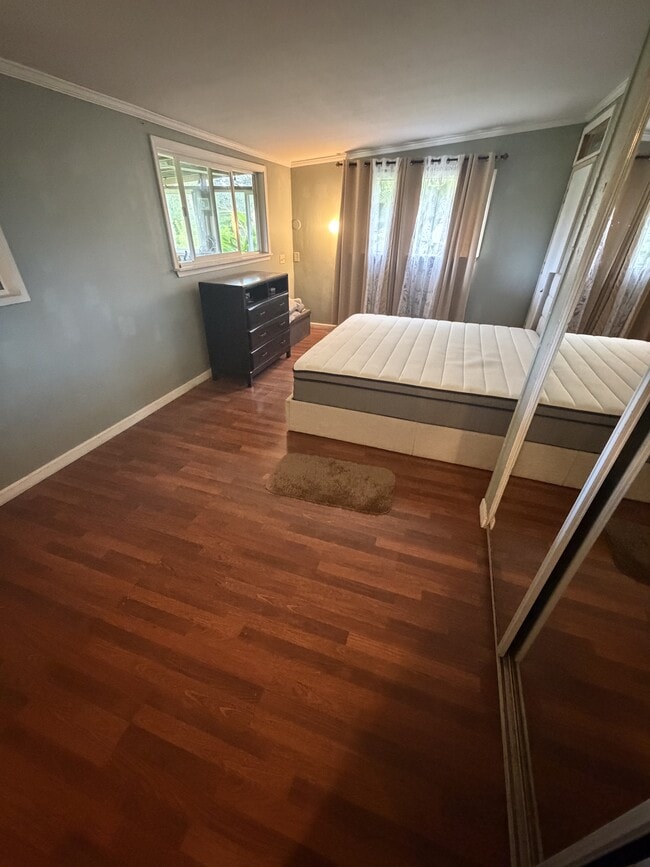 Building Photo - 20 Leahi Pl