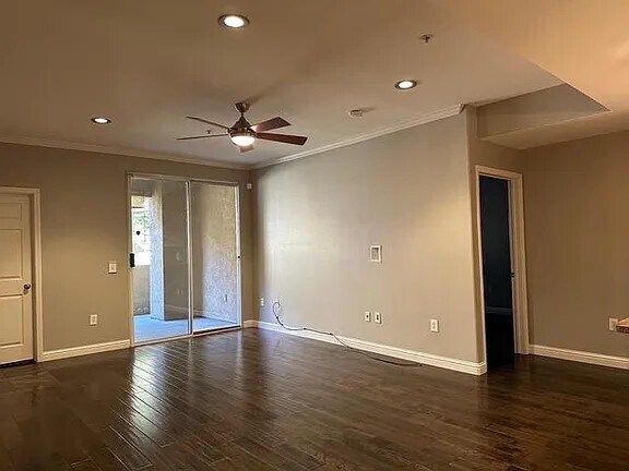 Building Photo - 501 Gibson Dr