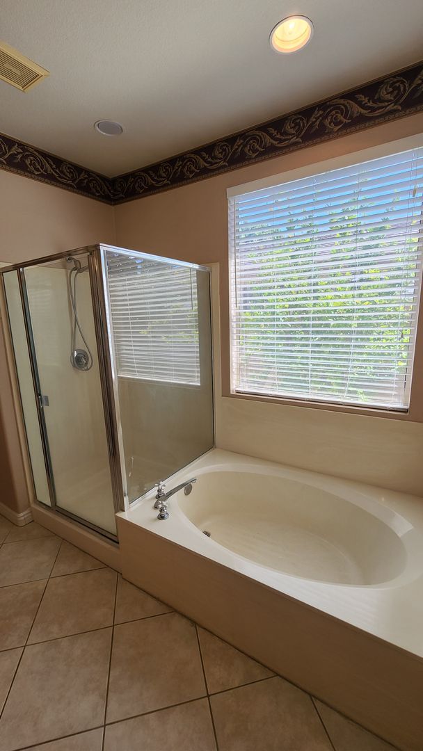 Building Photo - 3 Bedroom Home in Dobson Place Community N...