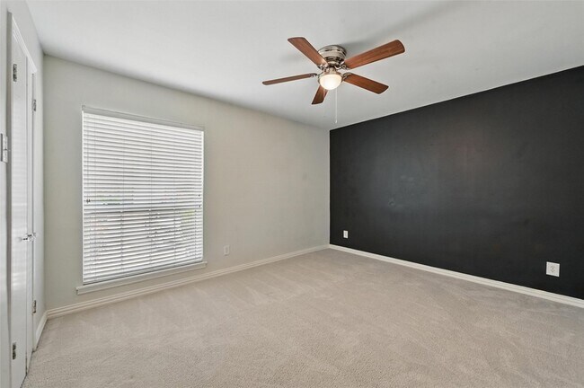 Building Photo - 15151 Berry Trail