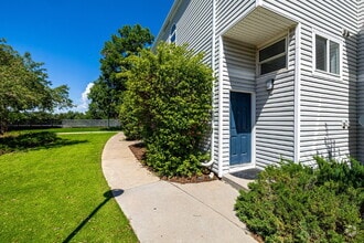 Building Photo - Updated and Stylish 1BDR/1BTH in the Eleve...