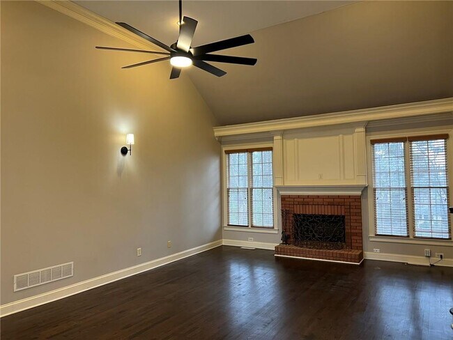 Building Photo - 2476 Sewell Mill Rd