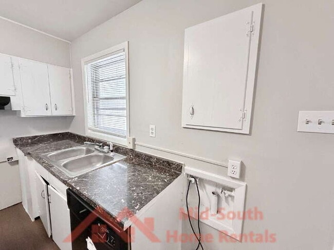 Building Photo - 3308 E Rosita Cir