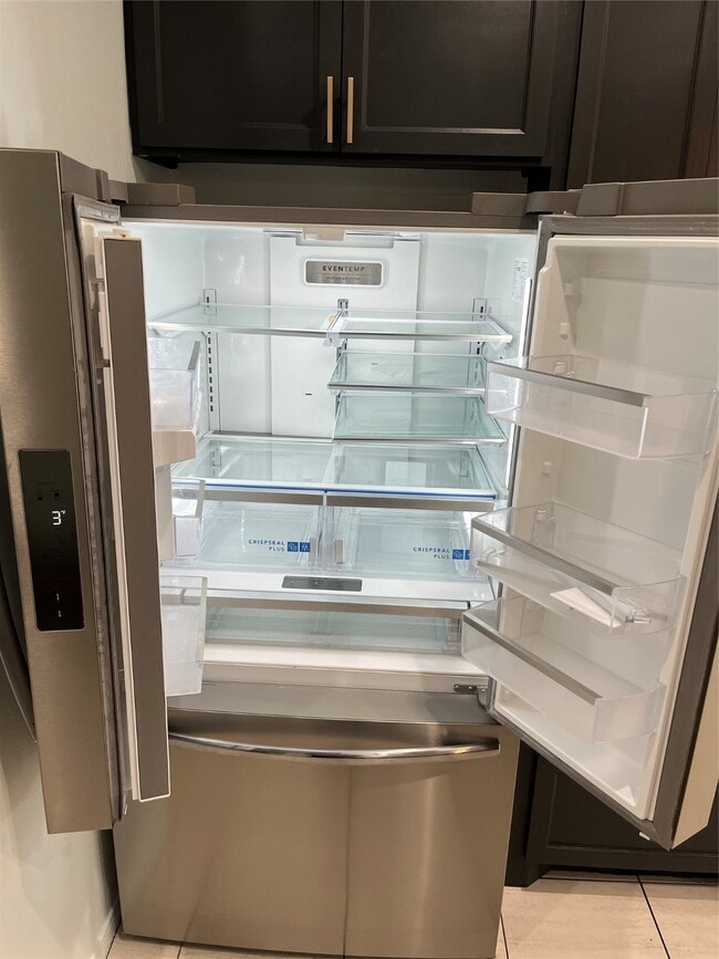 Building Photo - 911 Chapwood Ct