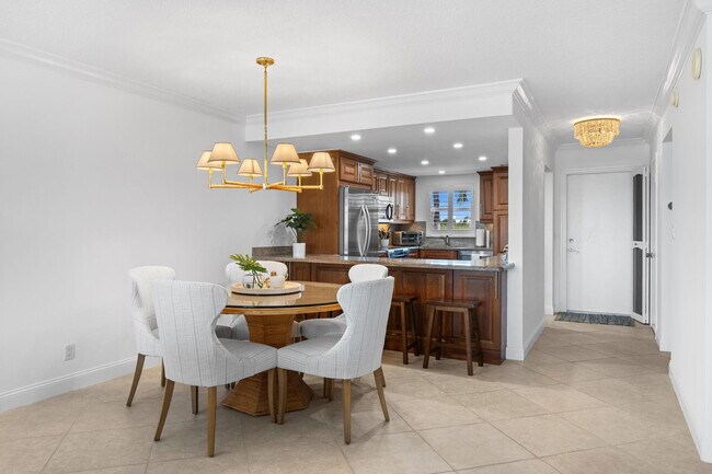 Building Photo - 511 Bayshore Dr