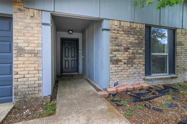 Building Photo - 7012 Lincolnshire Ln