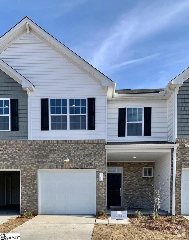 Building Photo - 10 Loebner Ln