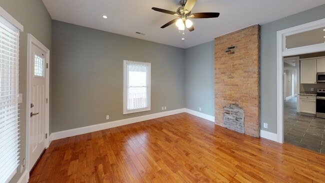 Building Photo - 4BR/2BA Fort Sanders Home | Walk to UTK | ...