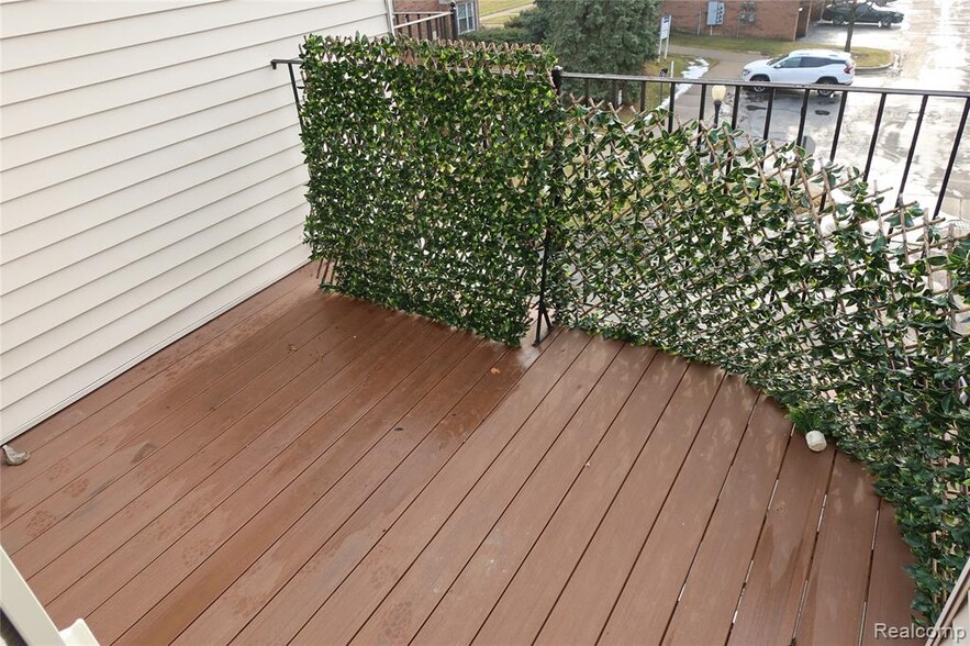 Building Photo - 1956 Campau Farms Cir