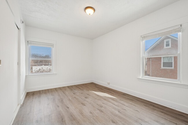 Building Photo - 2639 Prairie Ave