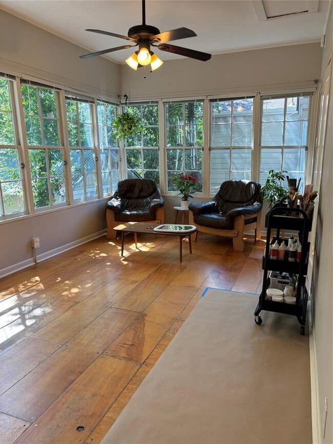 Building Photo - 317 W 35th St